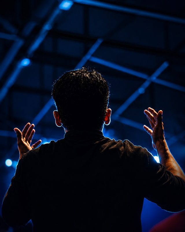 Jesus não abre mão de você! Mesmo quando tudo parece distante, o amor d’Ele continua te chamando de volta. Alguns momentos do nosso último culto, onde fomos lembrados de que a graça de Deus sempre nos alcança. 🙏🏼